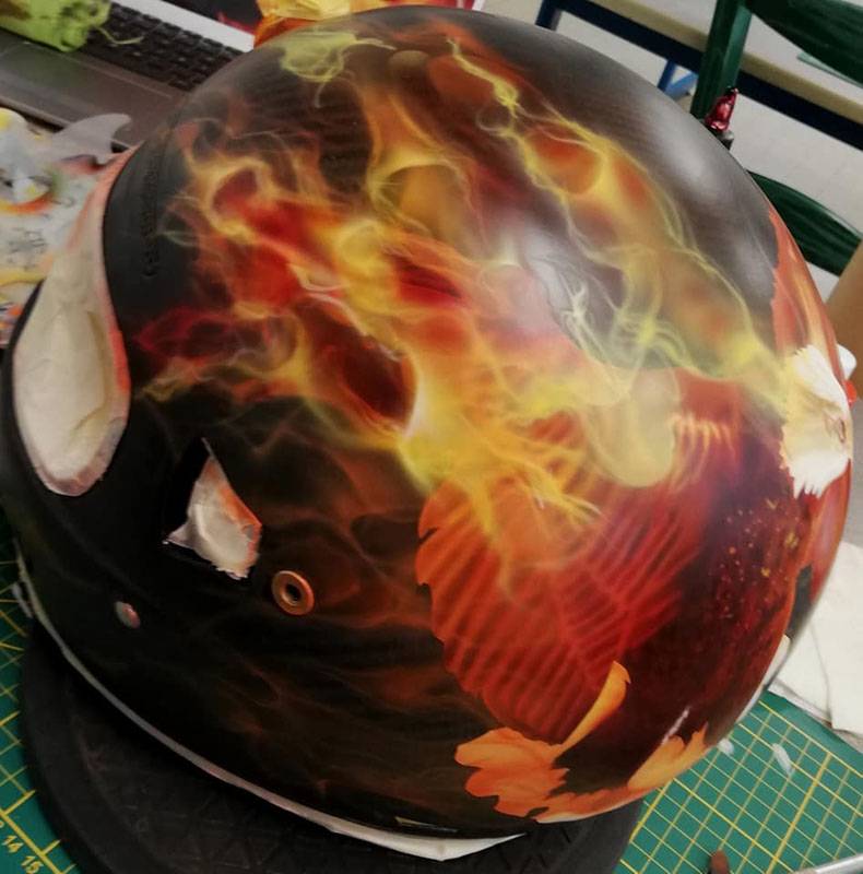 Peinture de casque à Thurageau - Rider Design